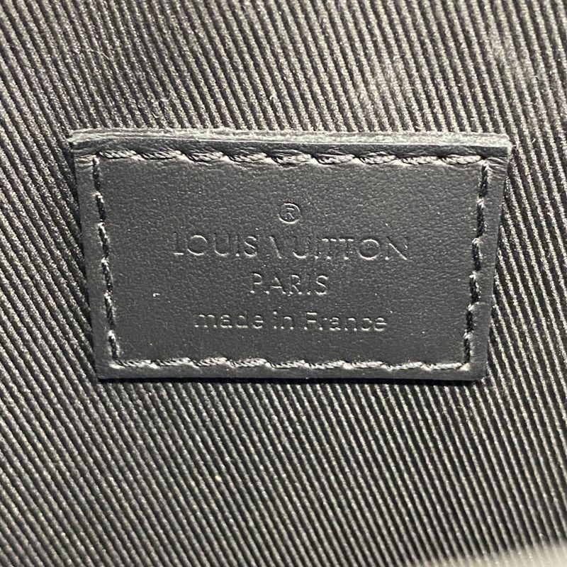 Louis Vuitton Shoulder Bag Taurillon S Rock Vertical Wearable Wallet M81524