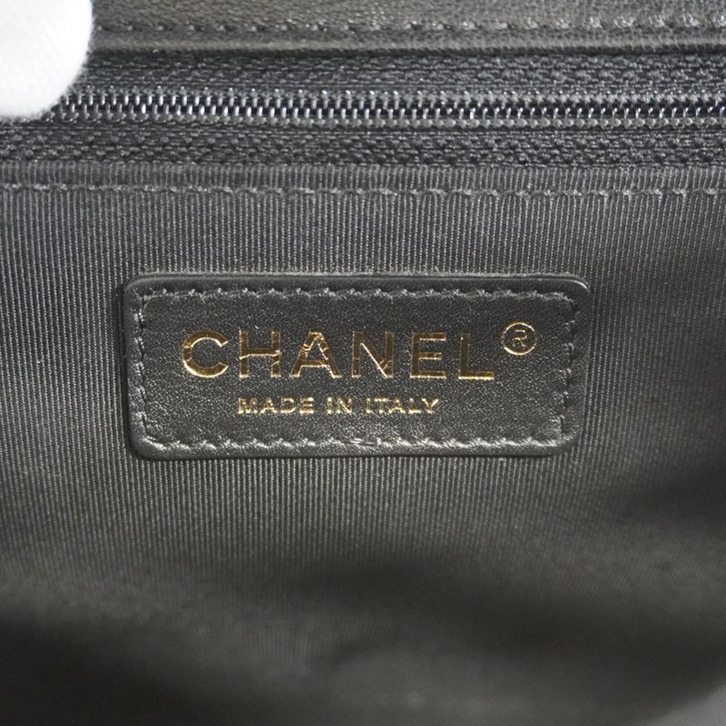 Chanel Shoulder Bag V Stitch Lambskin Black Chien Pangold Hardware Women's