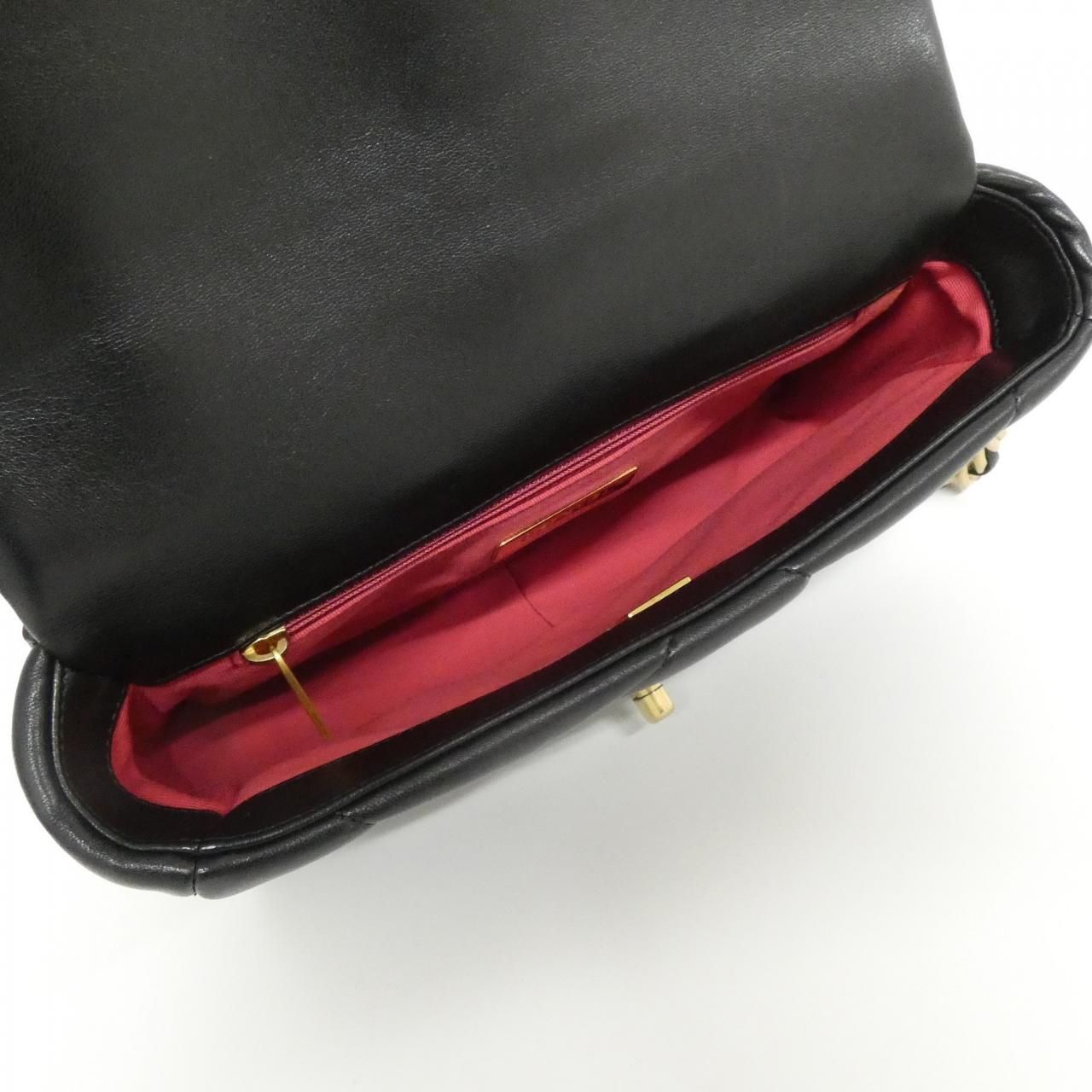 Chanel 19 Line As1160 Shoulder Bag