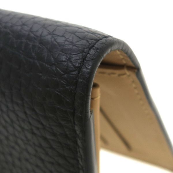 Louis Vuitton Vertical Wallet M81830