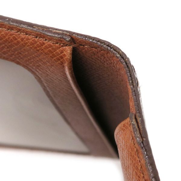 Louis Vuitton Monogram Pass Case M60533