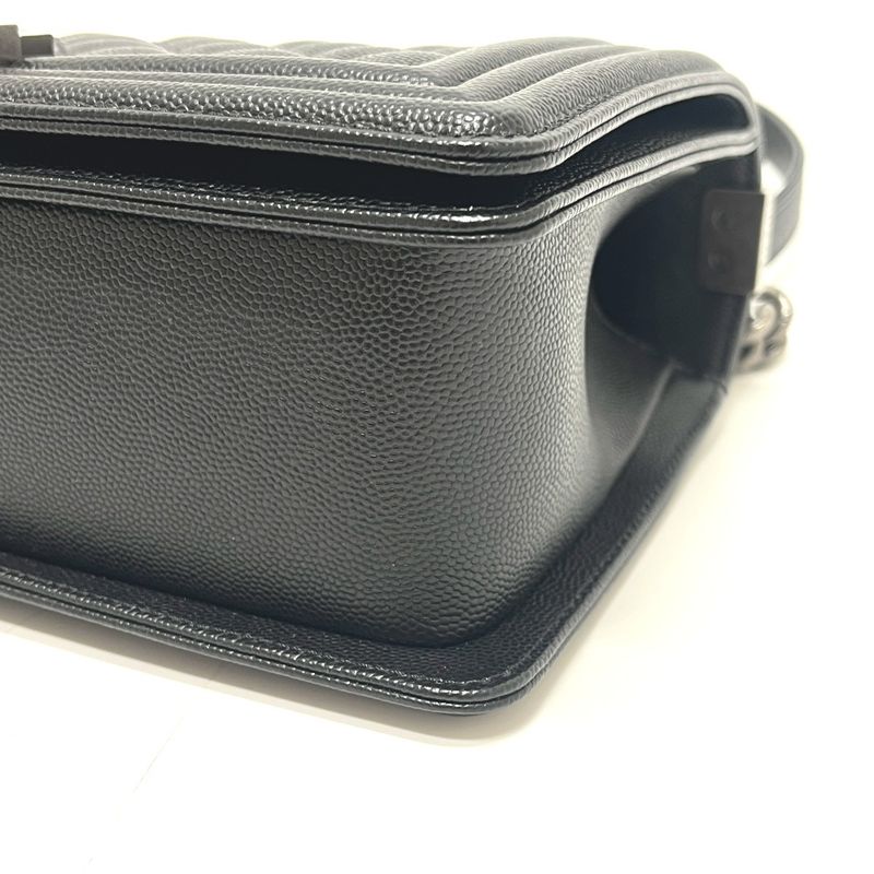 Chanel Chanel Shoulder Bag Boy 25 Caviar Leather Black