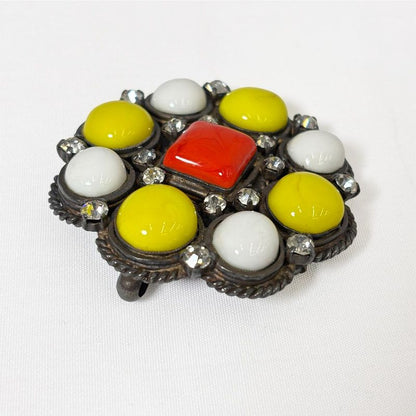 Chanel Vinte Gibrochi Brooch