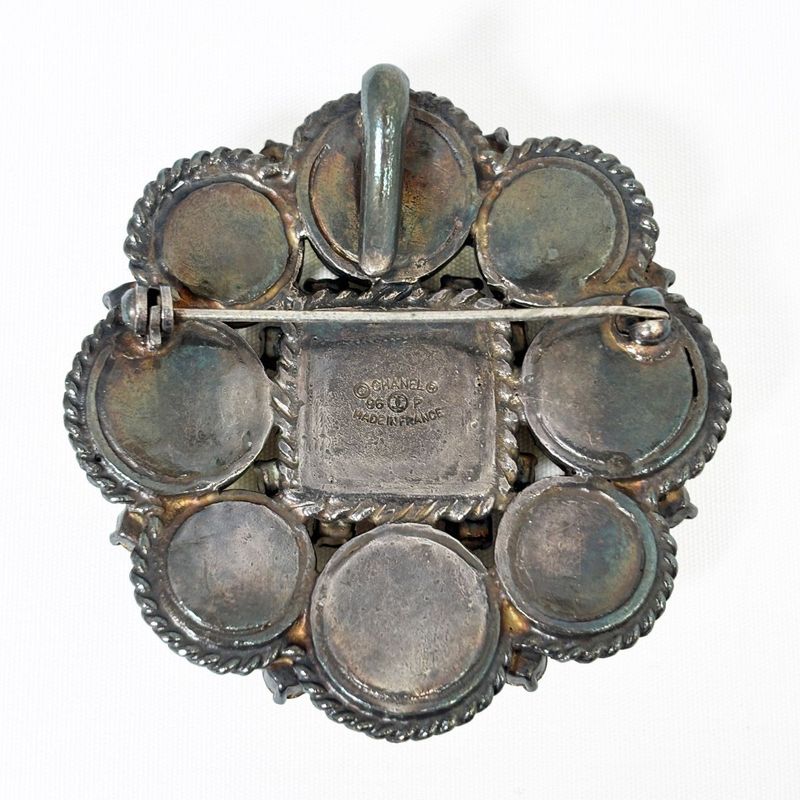 Chanel Vinte Gibrochi Brooch