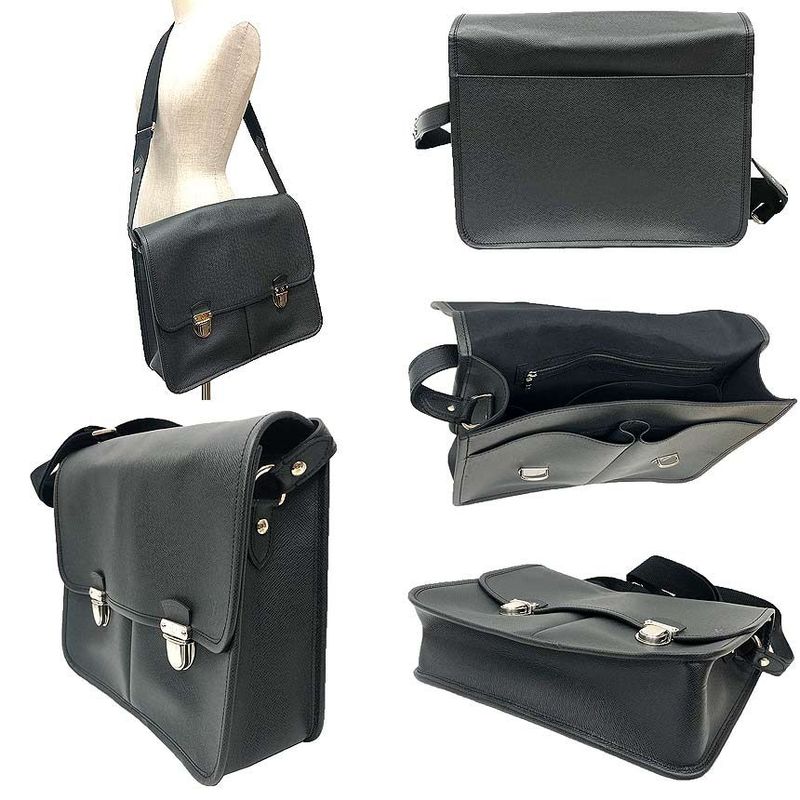 Louis Vuitton Taiga Alexei M32472 Shoulder Bag Messenger Bag Leather Black