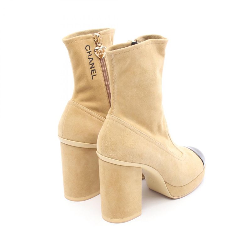 Chanel Boots Beige Suede Patent Leather Short