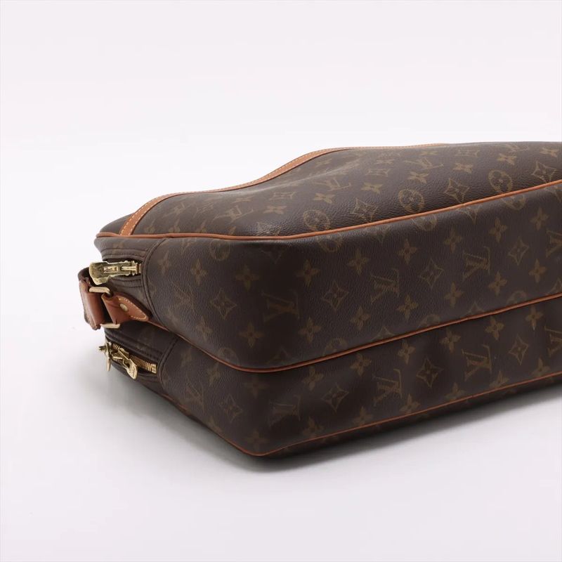 Louis Vuitton Monogram Reporter GM M45252 Leather Shoulder Bag Crossbody