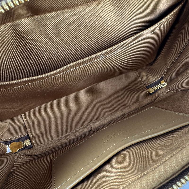 Louis Vuitton Shoulder Bag Utility Crossbody M80446