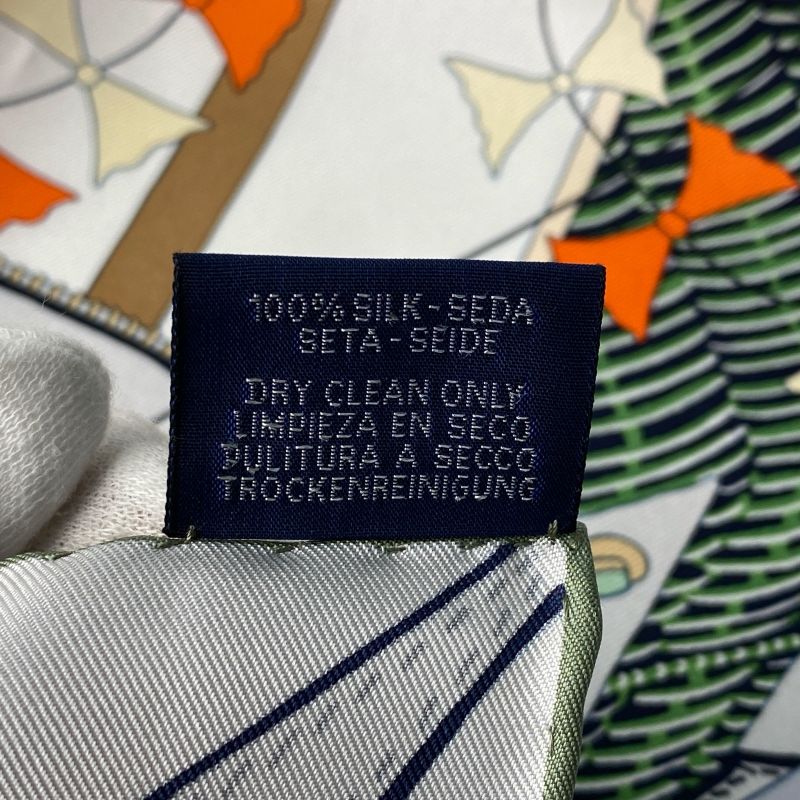 Unused Hermes Ladies Carre90 Bagage a Man