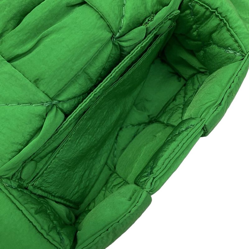 Bottega Veneta Shoulder Bag The Padded Tech Cassette Parakeet (green)