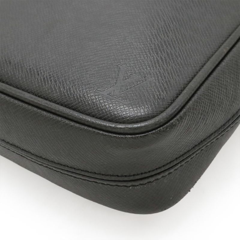 Louis Vuitton Taiga Dimitri Shoulder Bag Crossbody Leather Ardoise Black Silver