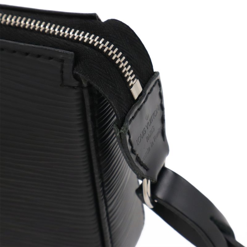 Louis Vuitton Epi Pochette Accessory Pouch Handbag Noir Black Silver Hardware