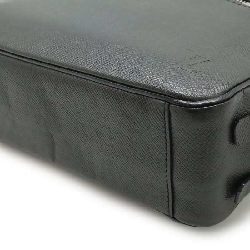 Louis Vuitton Taiga Neo Pavel Second Bag Clutch Bag Leather Ardoise Black