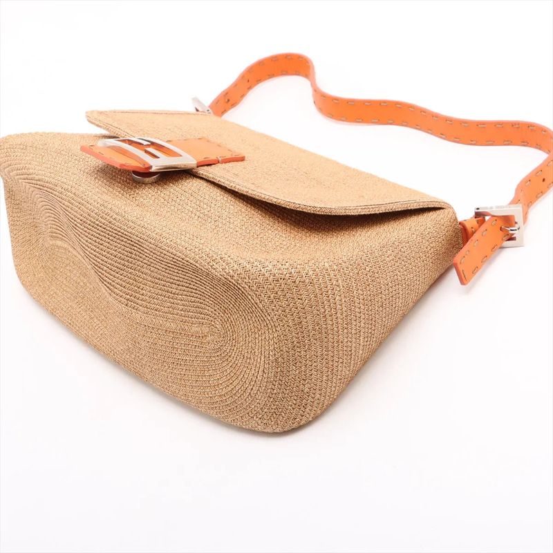 Fendi Selleria Raffia Leather Mamma Bucket Ff Hardware One Shoulder Bag