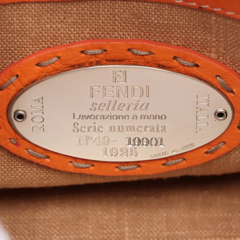 Fendi Selleria Raffia Leather Mamma Bucket Ff Hardware One Shoulder Bag