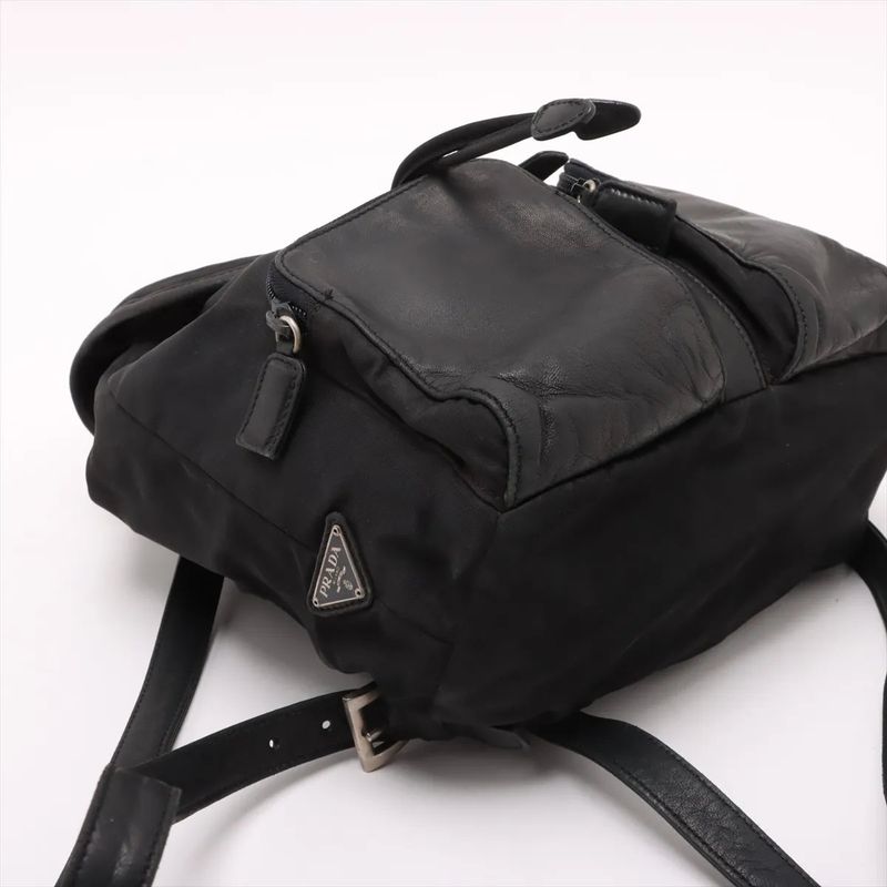 Prada Authenticity Card Tessuto Nylon Triangle Logo B6742 Backpack Sac Bag
