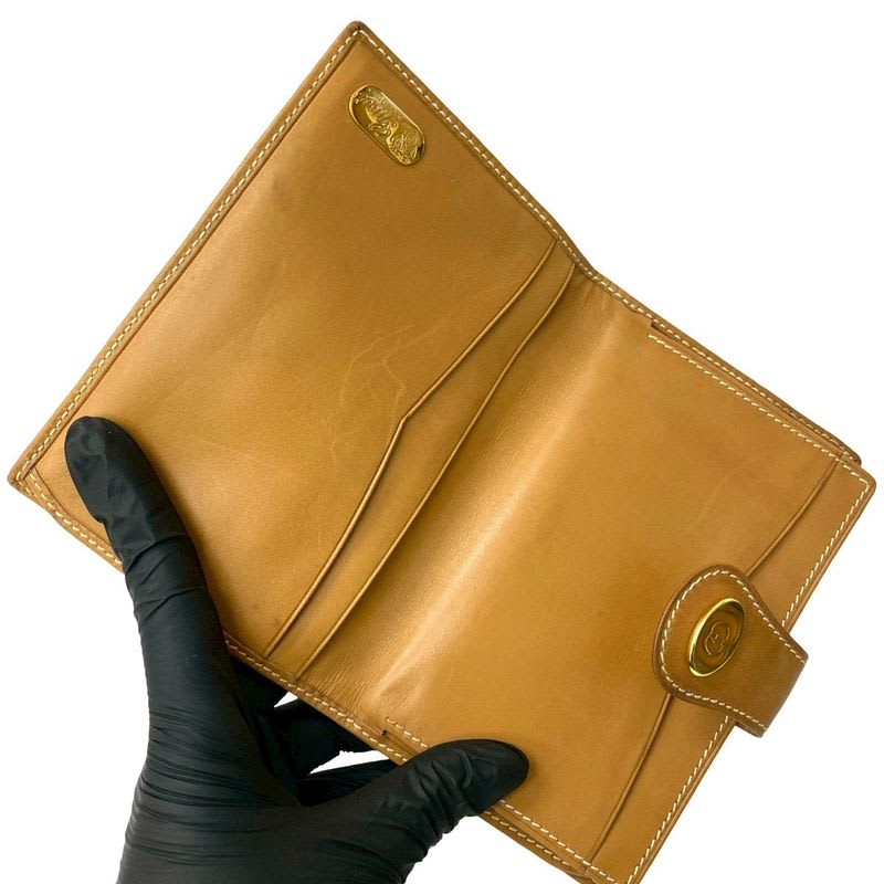 Gucci Vintage Micro GG Logo Pattern Leather Clasp Bifold