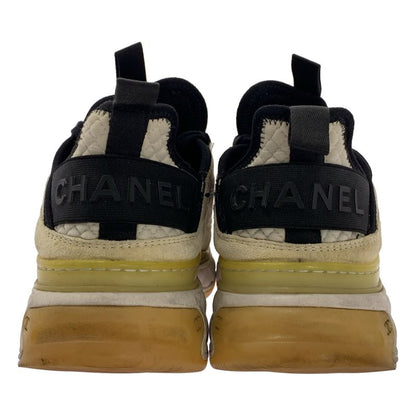 Chanel | G38501 Cocomark Matelasse Quilted Suede Sneakers | 37 | White | Ladies