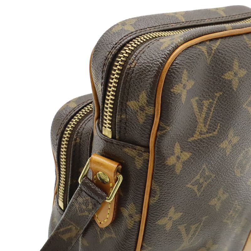 Louis Vuitton Monogram Amazon Shoulder Bag Pochette Crossbody No Stickiness