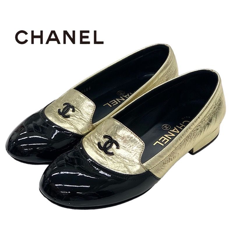 Chanel Loafer Leather Shoes Heremark Leather Patent Gold Black
