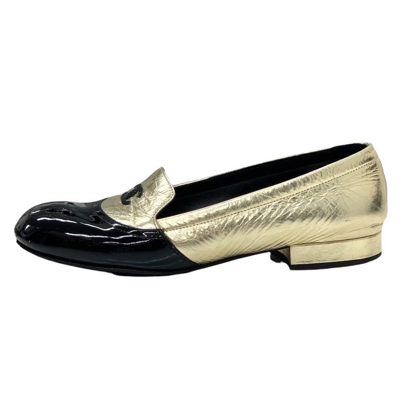 Chanel Loafer Leather Shoes Heremark Leather Patent Gold Black