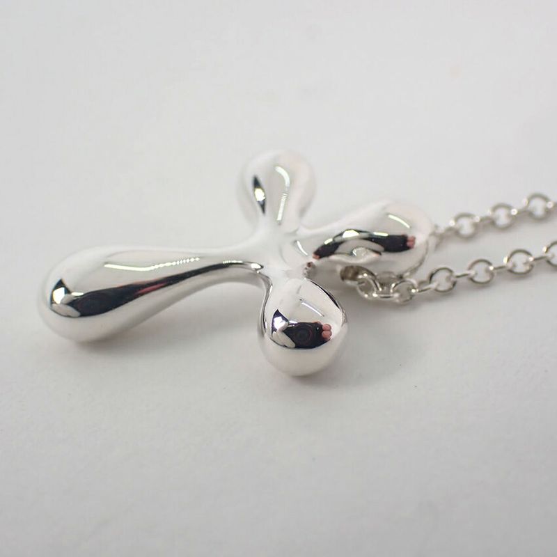 Tiffany & Co 925 Small Cross Pendant Necklace J117-5