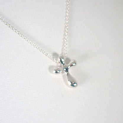 Tiffany & Co 925 Small Cross Pendant Necklace J117-5