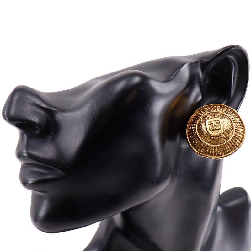 Chanel 31 RUE Cambon Vintage Gold Plated Ladies 23.0g Earring