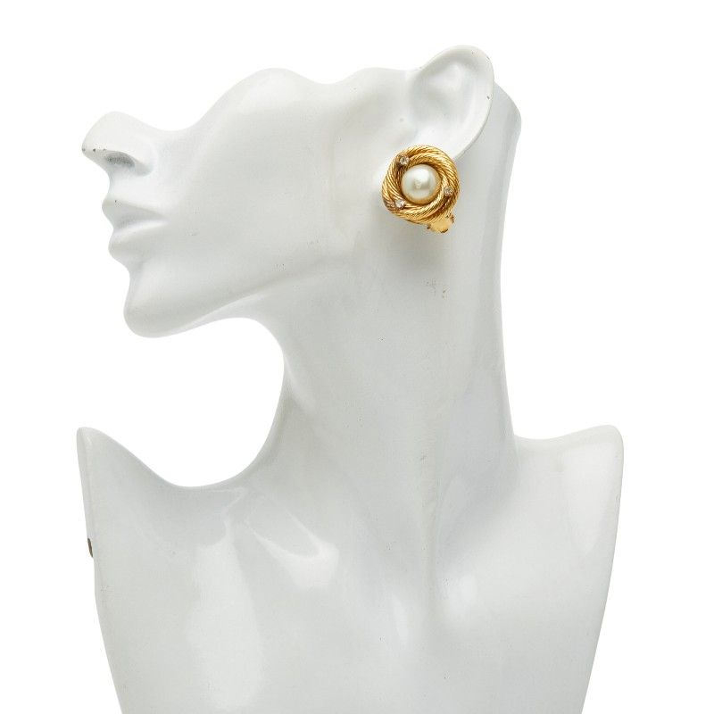Chanel Pearl Rhinestone Round Gold Plated Fake Pearl Ladies Chanel