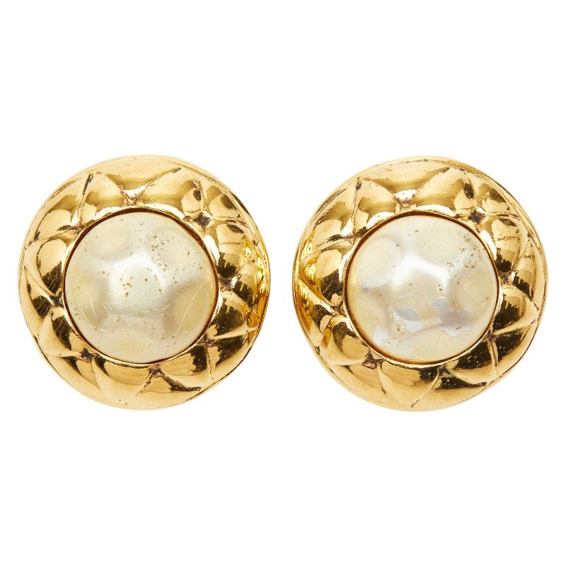 Chanel Matelasse Pearl Round Gold Plated Fake Pearl Ladies Chanel