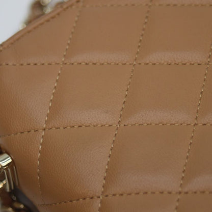 Chanel 22SS Ap3226 Camelbege Ram Ghardware Top Handle Chain Clutch Shoulder