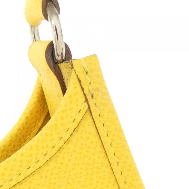 Vintage Hermes Evelyn 16cm (6.30in) 044560ck Shoulder Bag