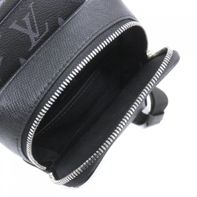 Louis Vuitton Taiga Llama Outdoor Ring Bag M30741 Shoulder Bag