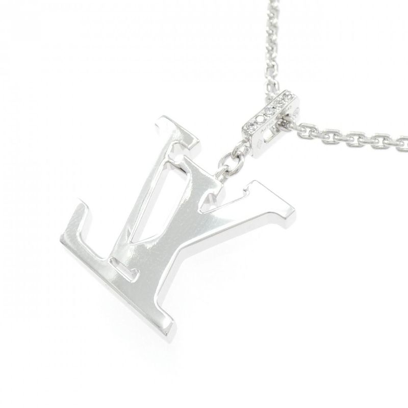 Louis Vuitton Pendant LV GM Necklace