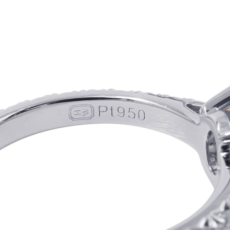 Harry Winston Ring Oval