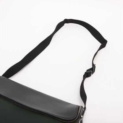 Louis Vuitton Taiga M30862 Leather Shoulder Bag Crossbody Messenger Business