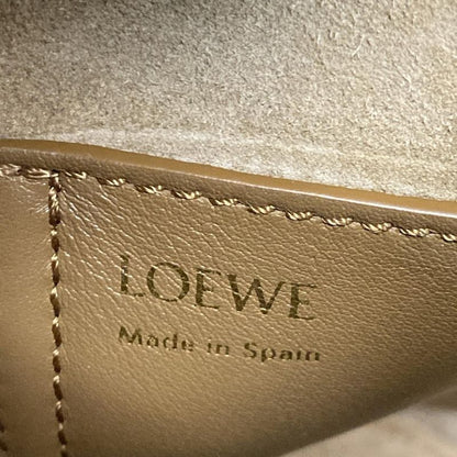 Loewe Handbag Pebble Bucket Bag Mini Aanbbbmx01 Oak (Brown)