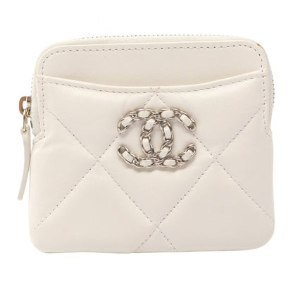 Chanel Coin Case 19 Dizeneuf White Lambskin (Sheepskin) Chanel19 Matelasse Coin