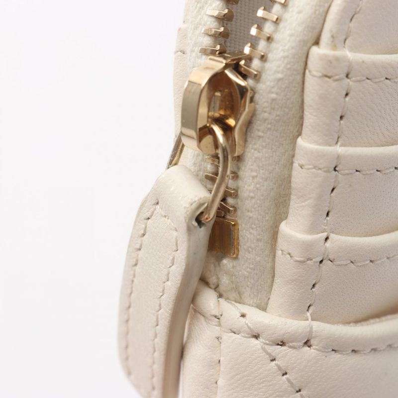 Chanel Coin Case 19 Dizeneuf White Lambskin (Sheepskin) Chanel19 Matelasse Coin