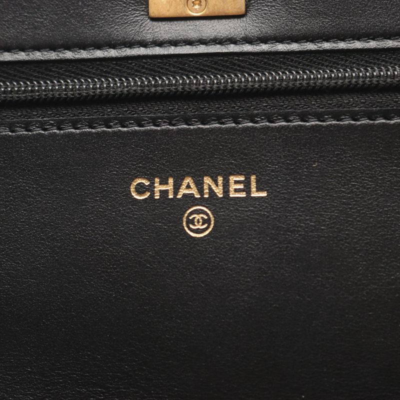 Chanel Shoulder Bag Matelasse Icon Black Leather Calf Matelasse Chain Wallet