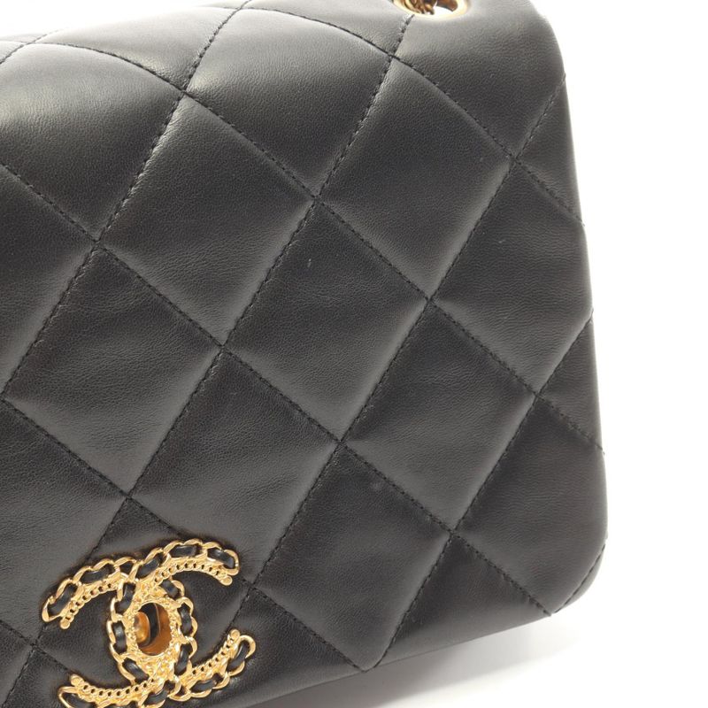 Chanel Shoulder Bag Chanel19 Black Lambskin (sheep Leather) Chanel19 Matelasse