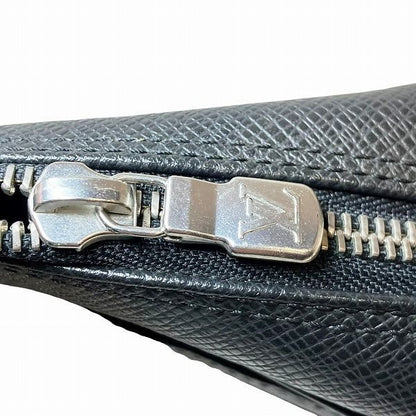 Louis Vuitton Taiga M30812 Bag Second Bag Unisex