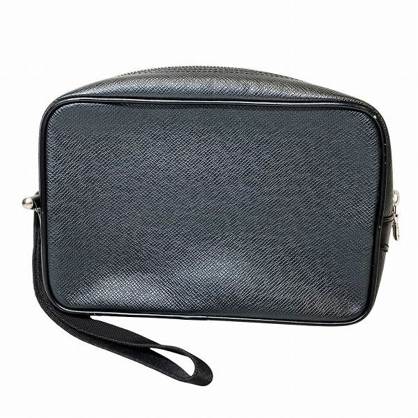 Louis Vuitton Taiga M30812 Bag Second Bag Unisex