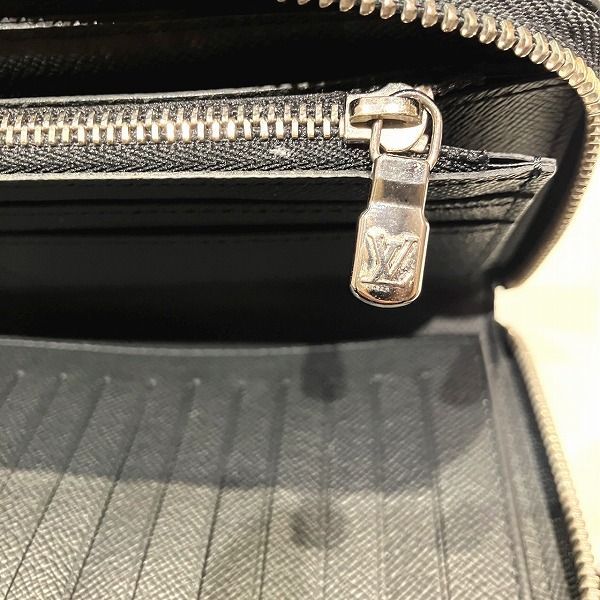 Louis Vuitton Taiga Vertical M30510 Wallet Long Wallet Men's