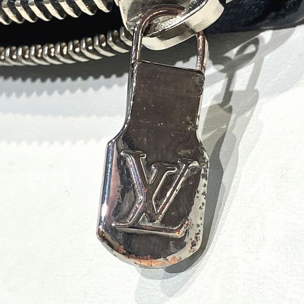 Louis Vuitton Taiga Vertical M30510 Wallet Long Wallet Men's