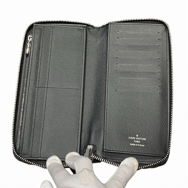 Louis Vuitton Taiga Vertical M30510 Wallet Long Wallet Men's