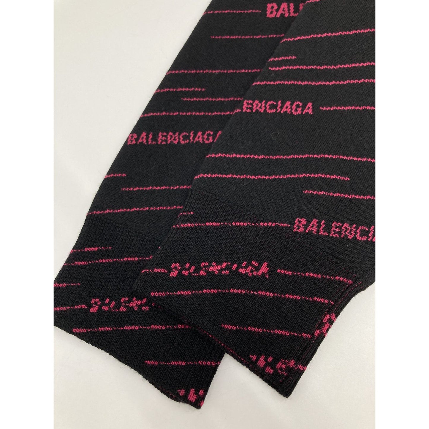 Balenciaga 19aw 583094 ﾋﾟﾝｸ×ﾌﾞﾗｯｸ ﾀﾞｲｱｺﾞﾅﾙｼﾞｬｶﾞｰﾄﾞﾆｯﾄ Ｓ