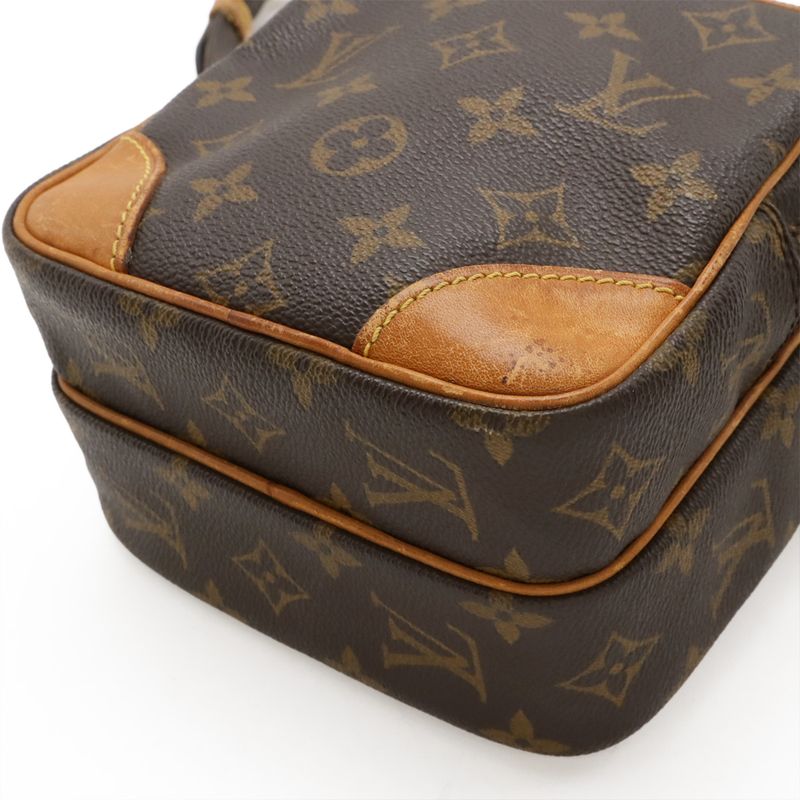 Louis Vuitton Monogram Amazon Shoulder Bag Pochette Crossbody No Stickiness