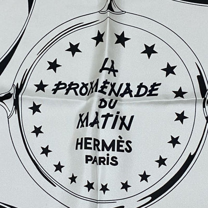 Unused with Tag Hermes Women's Carre Geant Double Face Morning Walk