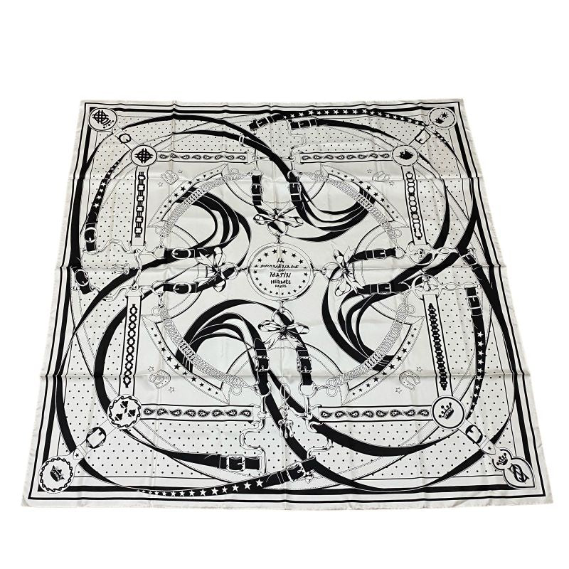 Unused with Tag Hermes Women's Carre Geant Double Face Morning Walk